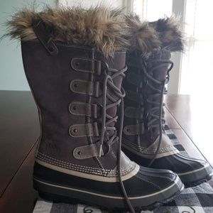 SOREL Joan of Arctic boots